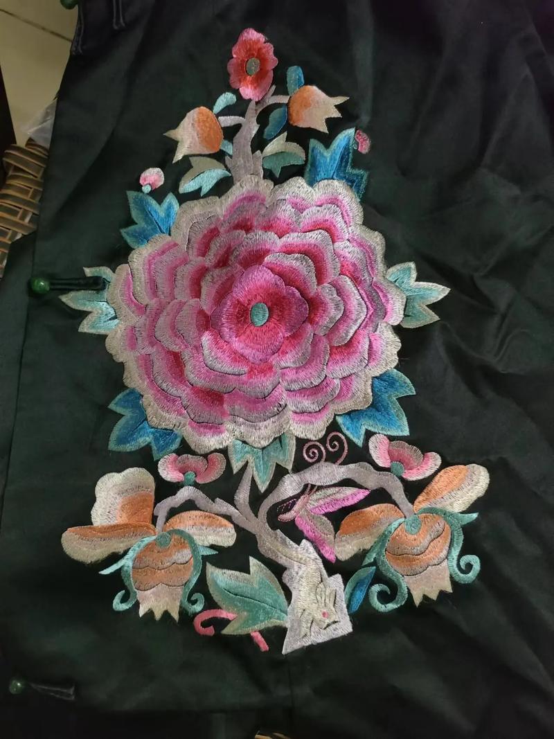 電腦繡花 傳統工藝與現代科技的完美融合